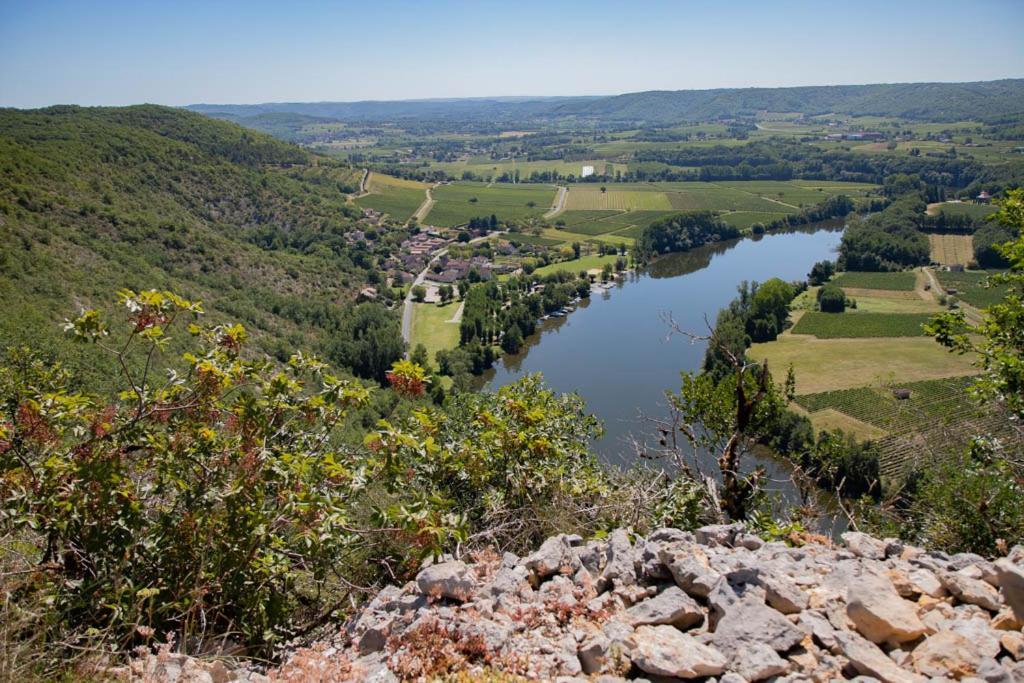 Вилла La Taniere Des Druides Luzech Экстерьер фото